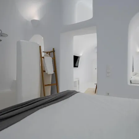 Aristos Life Luxury Cave Villa